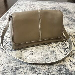 Vintage Liz Claiborne Taupe Shoulder Bag
